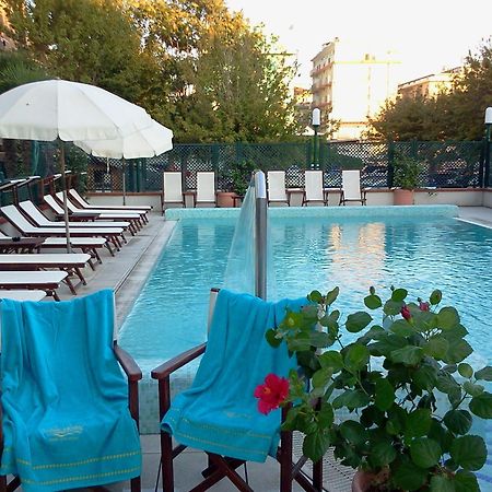 Hotel Gaby Rimini Kültér fotó
