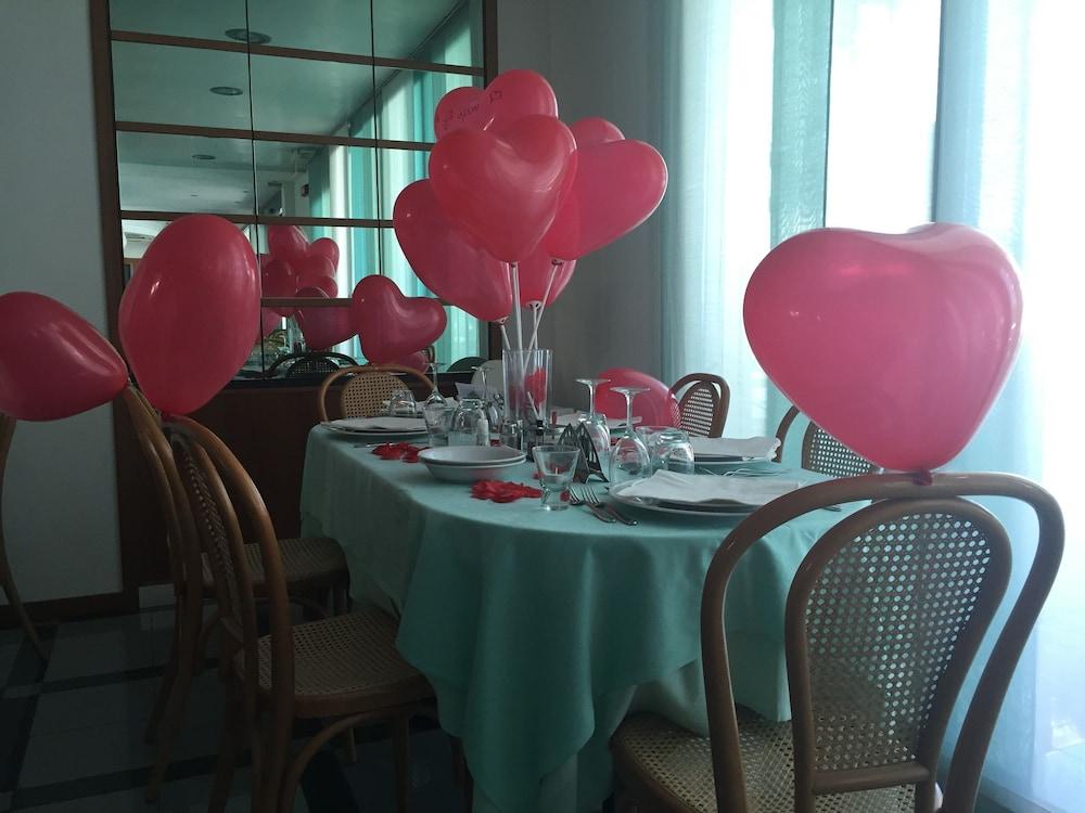 Hotel Gaby Rimini Kültér fotó