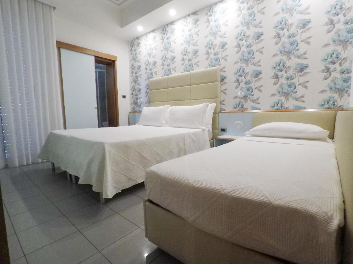 Hotel Gaby Rimini Kültér fotó