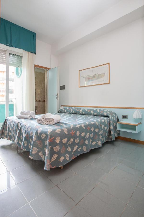 Hotel Gaby Rimini Kültér fotó