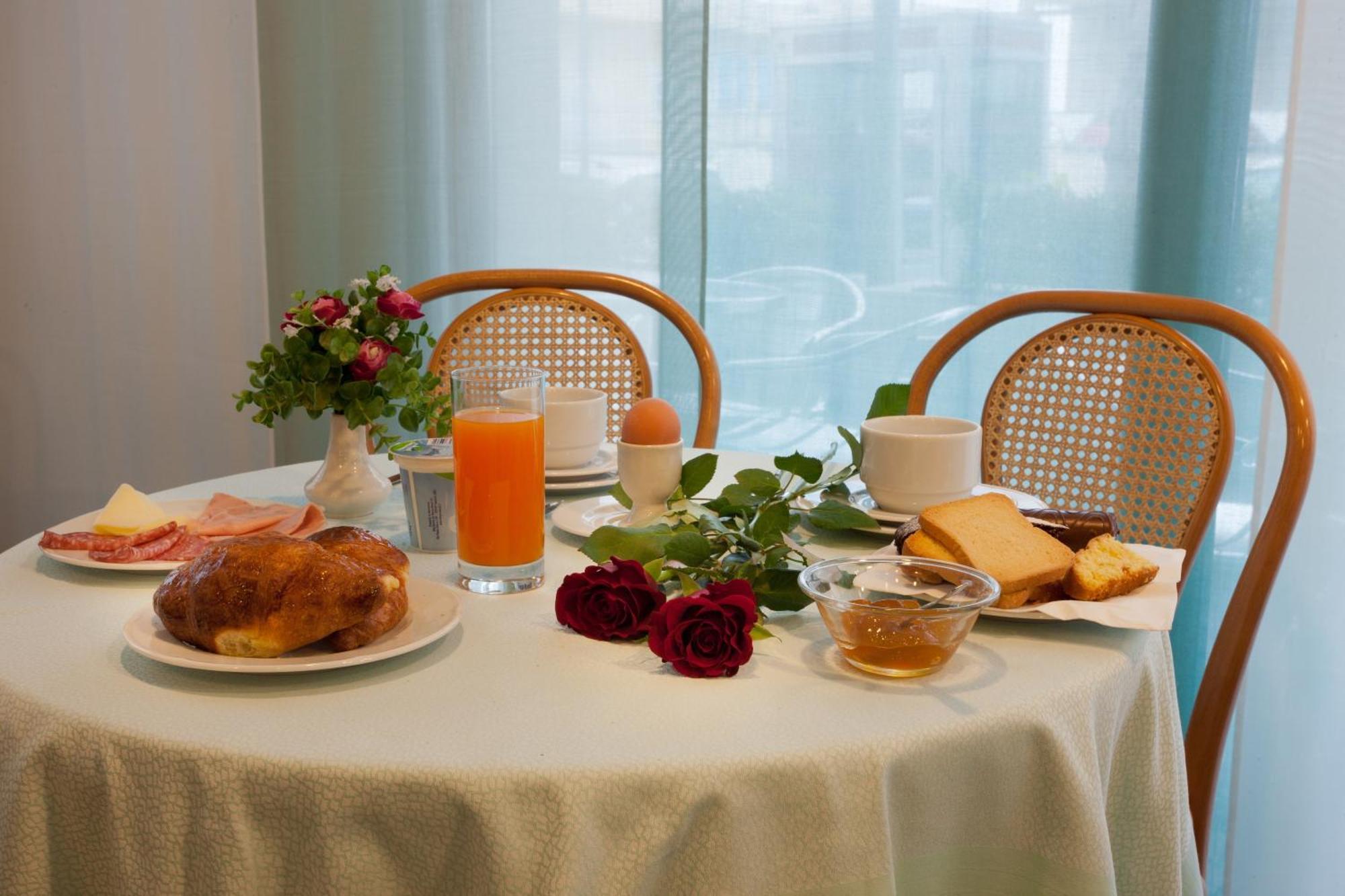 Hotel Gaby Rimini Kültér fotó