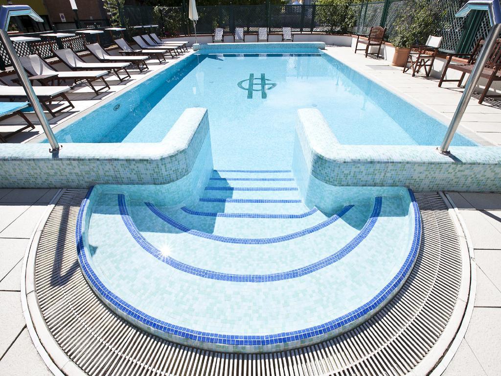 Hotel Gaby Rimini Kültér fotó