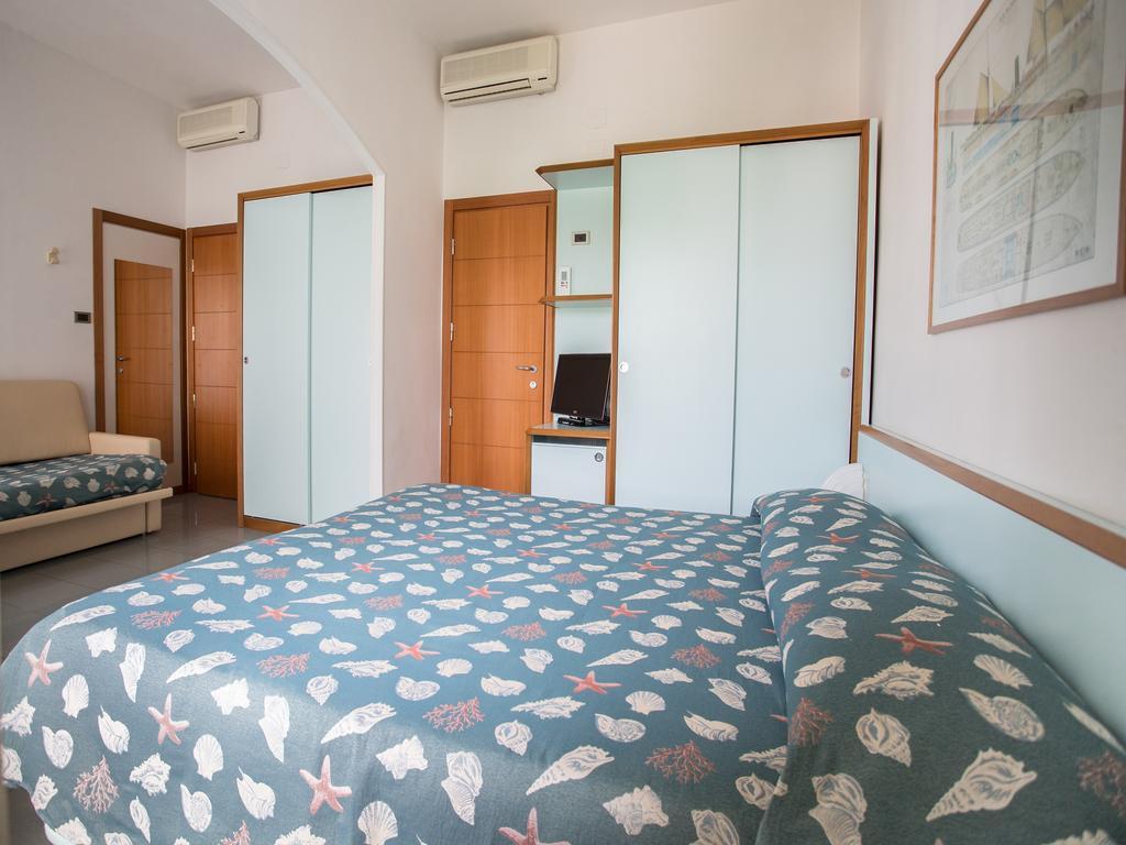 Hotel Gaby Rimini Kültér fotó