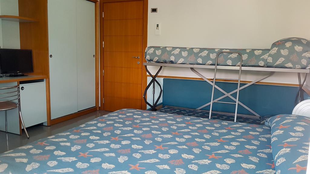 Hotel Gaby Rimini Kültér fotó
