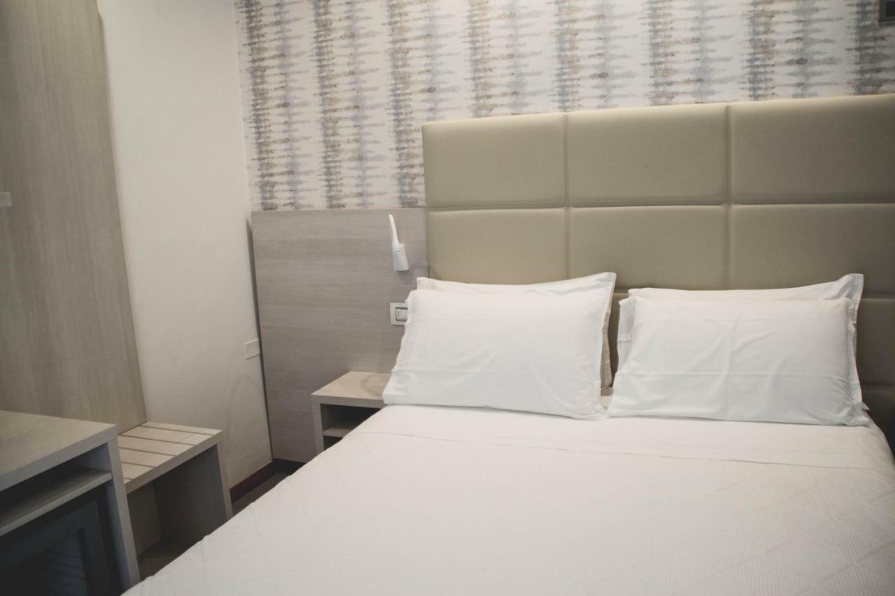 Hotel Gaby Rimini Kültér fotó